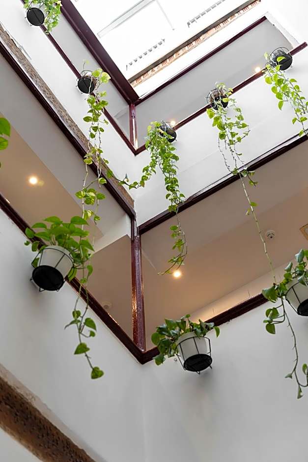 Home Youth Hostel by Feetup Hostels