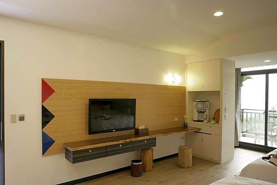 Applause In The Mountain