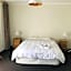 Te Puia Hot Springs Hotel