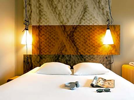 Room with 1 double bed equipped with the new bedding