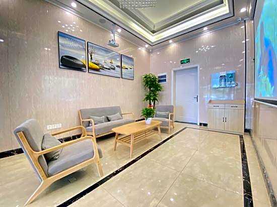 yisuqingju Hotel