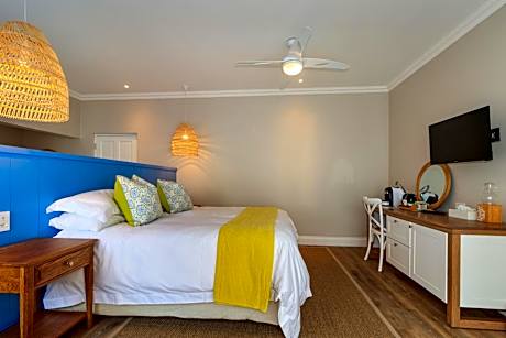 Double Room with Pool View