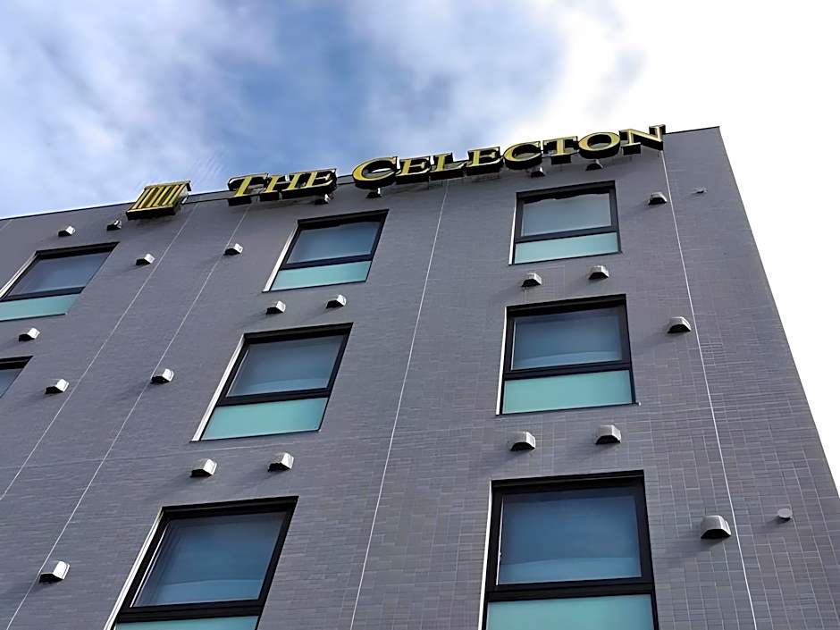 The Celecton Omiya Kaisoku Kitamoto Ekimae