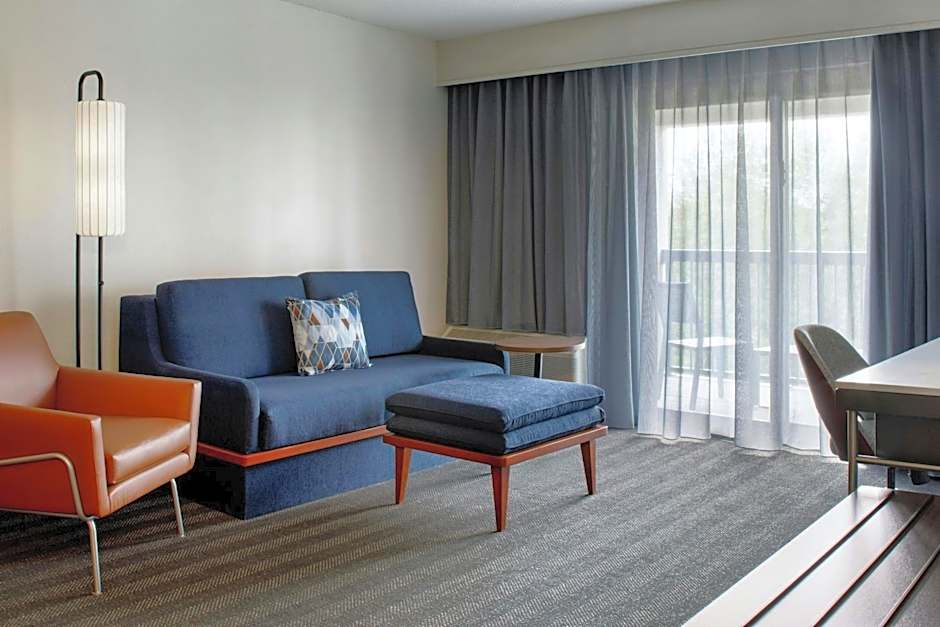 Courtyard by Marriott Wichita East