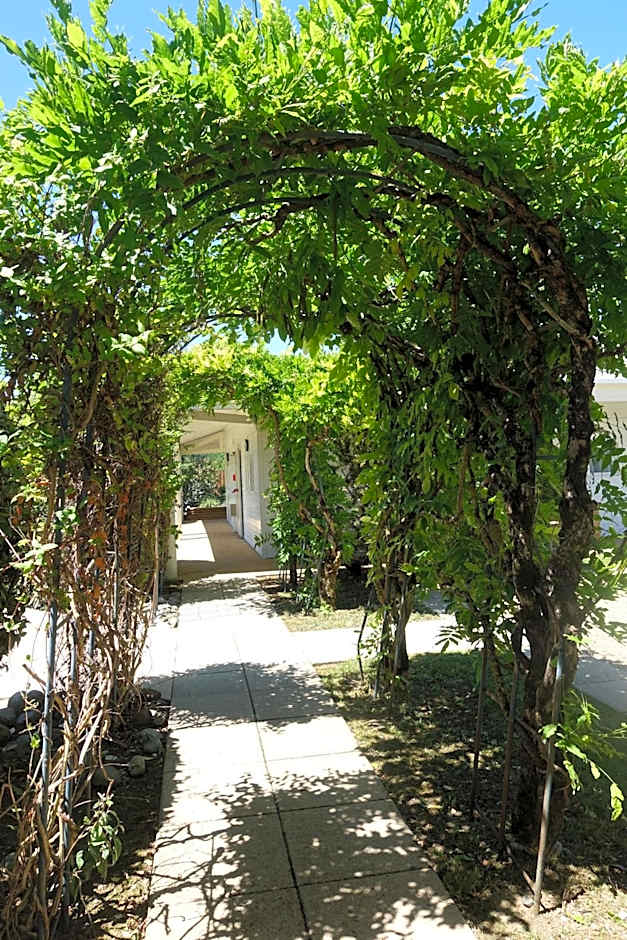 Hôtel Grand Confort Le Moulin Rouge