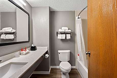 Queen Room - Mobility Access