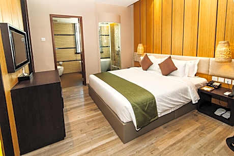 Deluxe King Room