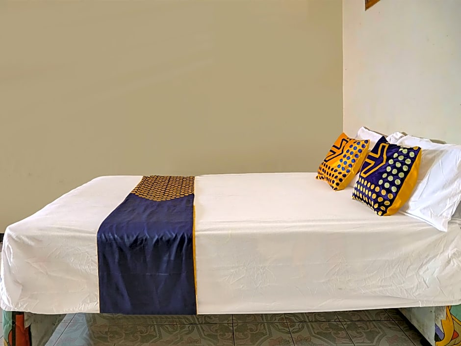 SPOT ON 91890 Kost Kalasan Syariah