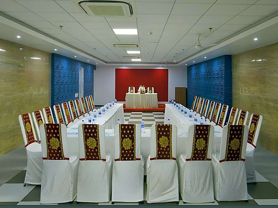 Hotel Shri Ram Empire