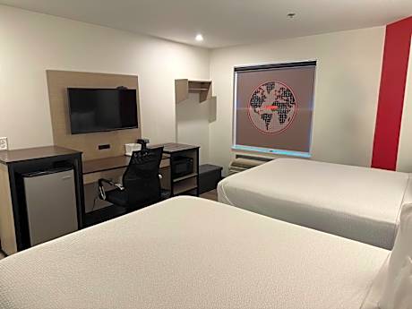Queen Room with Two Queen Beds - Non-Smoking