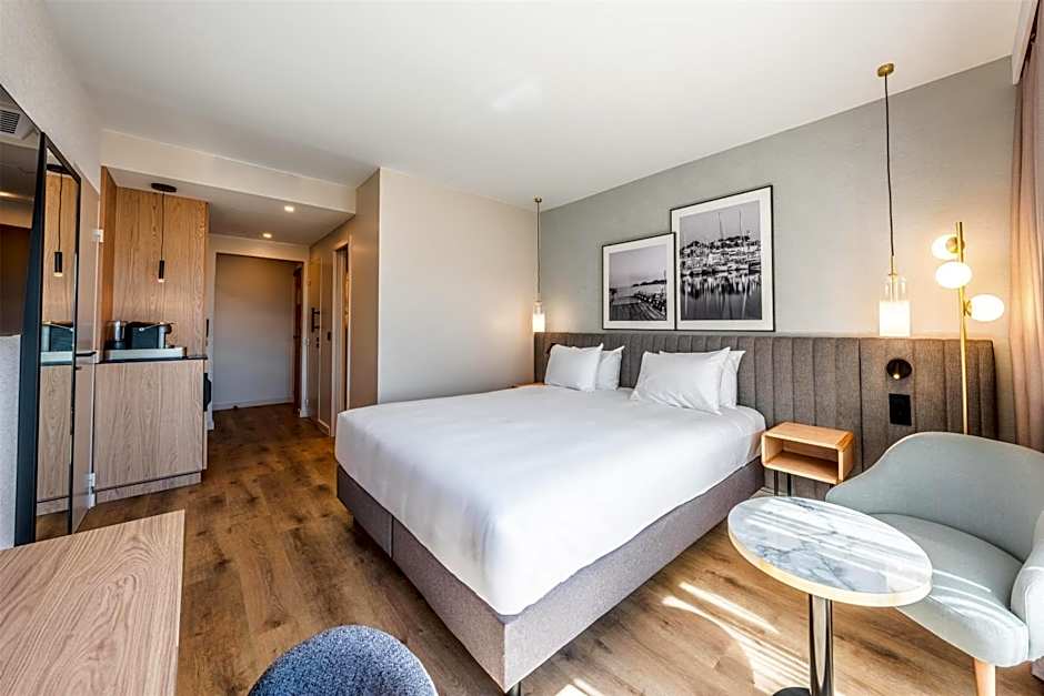 Radisson Hotel Cannes Seaside