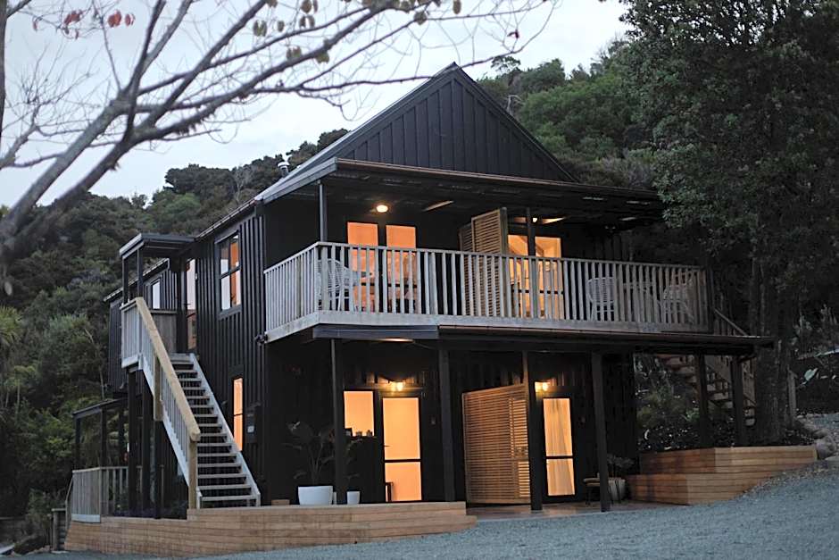 Tui & Nikau Cabins