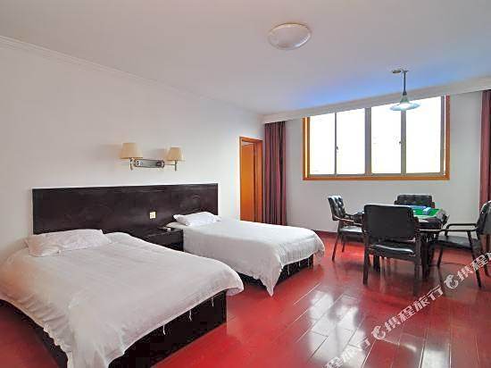 Fenghua Hotel