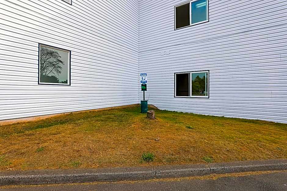 Coastal Inn by OYO Lincoln City - Oregon Coast Hwy