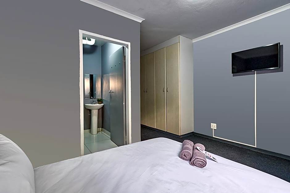 Inn & Out Sandton