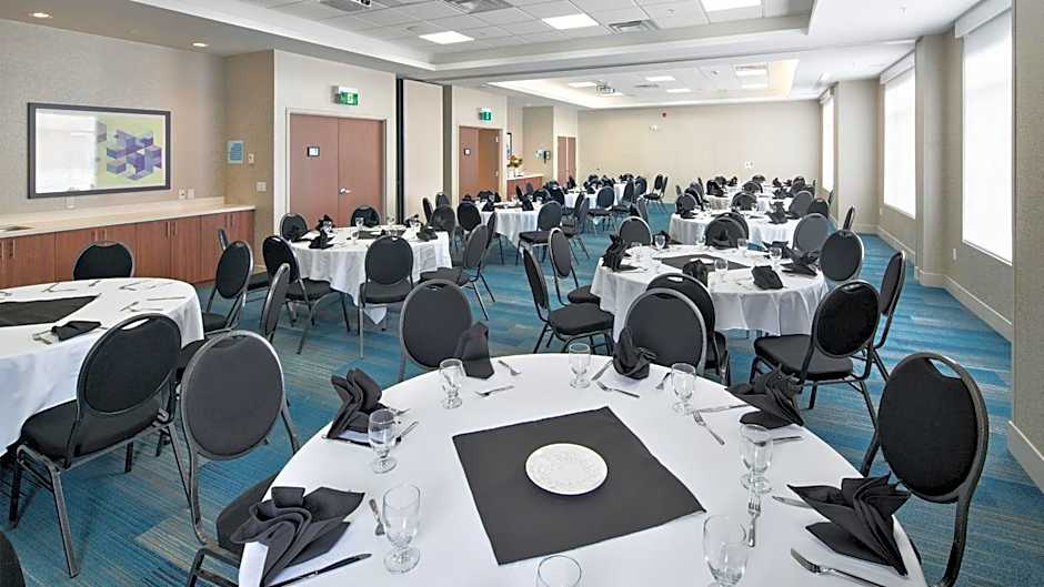 Staybridge Suites By Holiday Inn Red Deer North By IHG