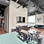 Finch West Residence Suites - Hotel DUKE
