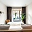 Latroupe Hotel Jardin Secret