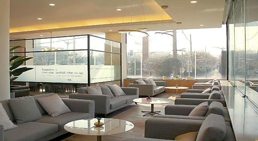 Crown Hotel Changwon