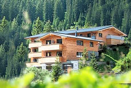 Mats Lech Alpenquartier