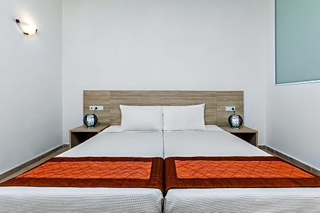 Family Room Limited View