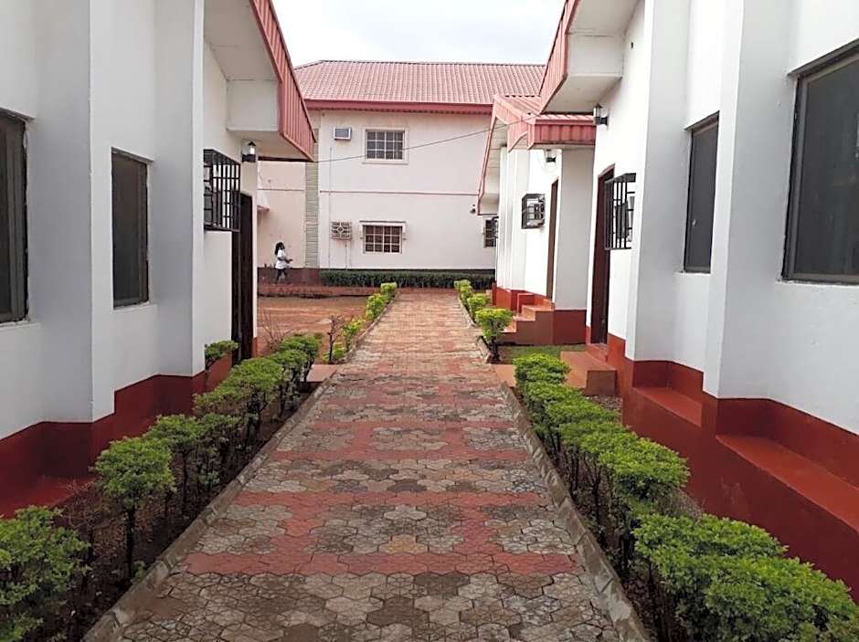 Filbon Hotel & Gardens