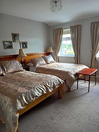 Double or Twin Room with Private External Bathroom