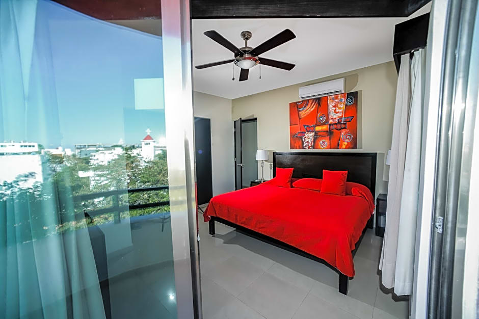 Encanto Riviera Condohotel