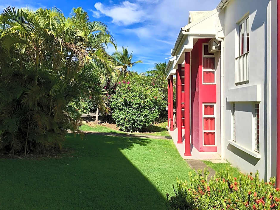 Résidence Le Vallon Guadeloupe Parc Piscine Appartements & Studios