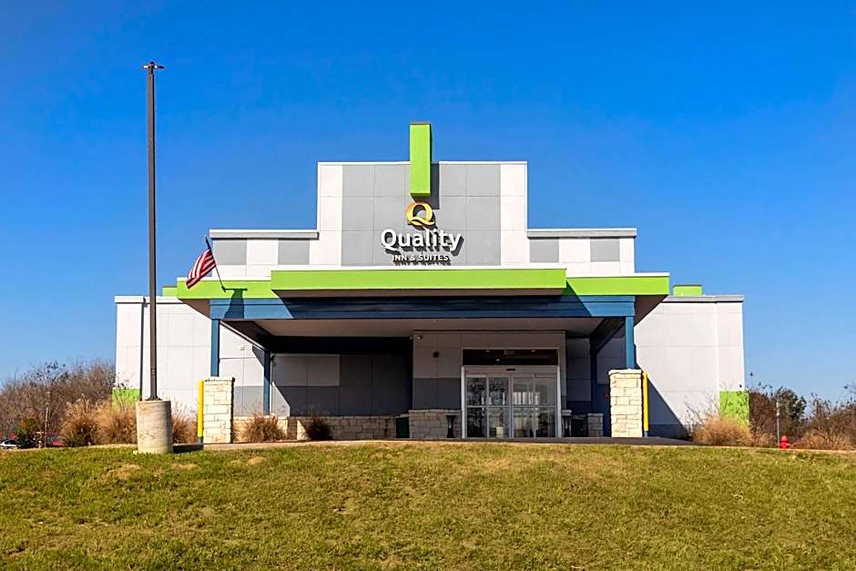Quality Inn & Suites Elgin