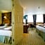 Crown & Mitre Hotel