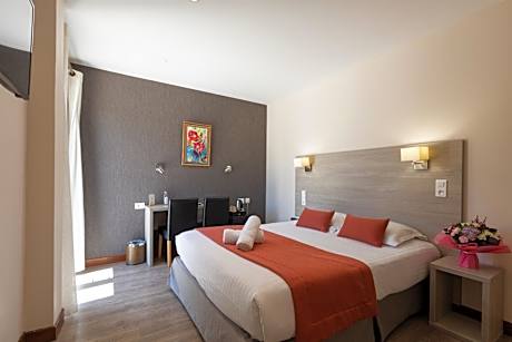 Small Double Room with Terrace