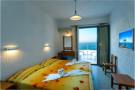Twin Room with Sea View