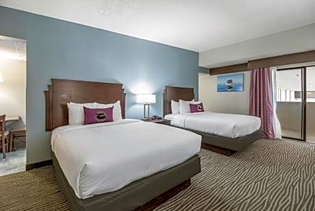 Queen Suite with Two Queen Beds