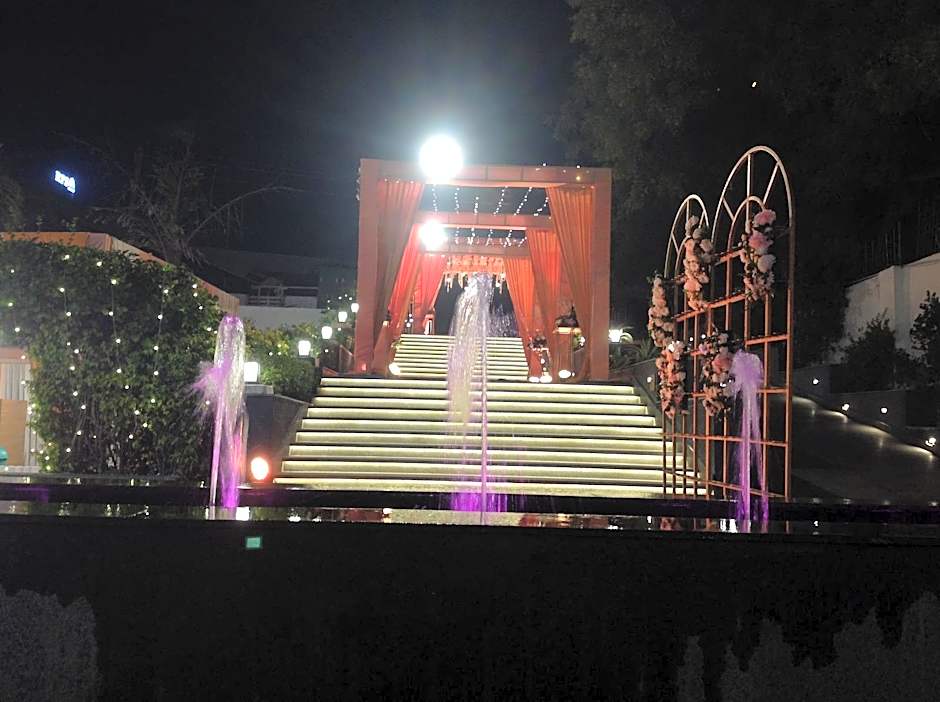 Vibe By The LaLiT Traveller