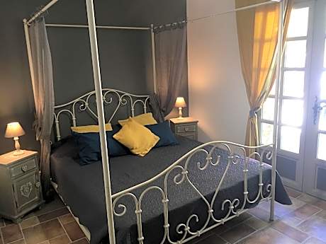 Double-Romantique-Salle de bain privée-Vue sur le bois