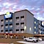 Days Inn & Suites by Wyndham Galveston West/Seawall