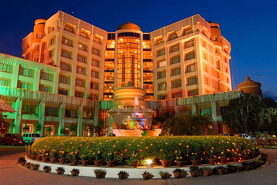 Hotel Swosti Premium
