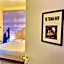 Red Carpet rooms