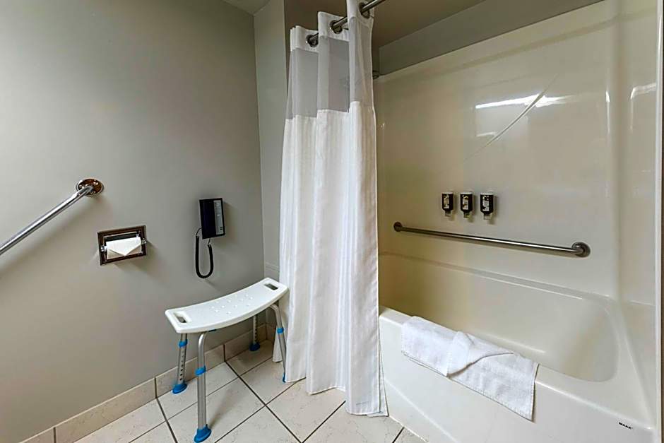 Hôtel & Suites Normandin