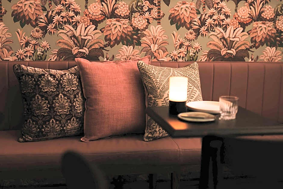 The Sarah by Urban Rest