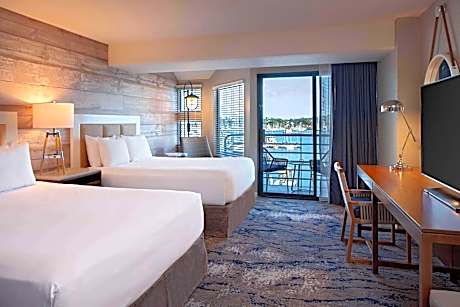 Queen Room with Two Queen Beds and Marina View
