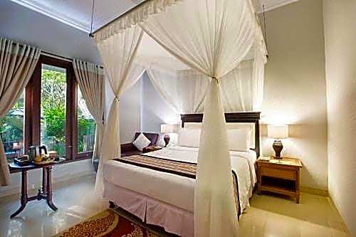 U Tube Hotel and Spa