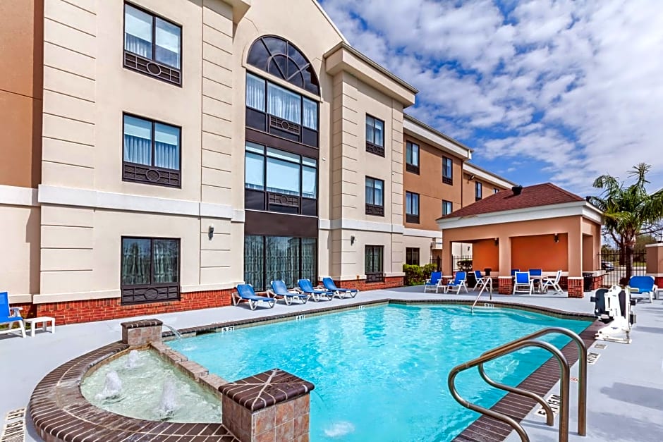 Holiday Inn Express Hotel and Suites Houston East, an IHG Hotel