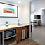 Hampton Inn By Hilton and Suites Clearwater Beach