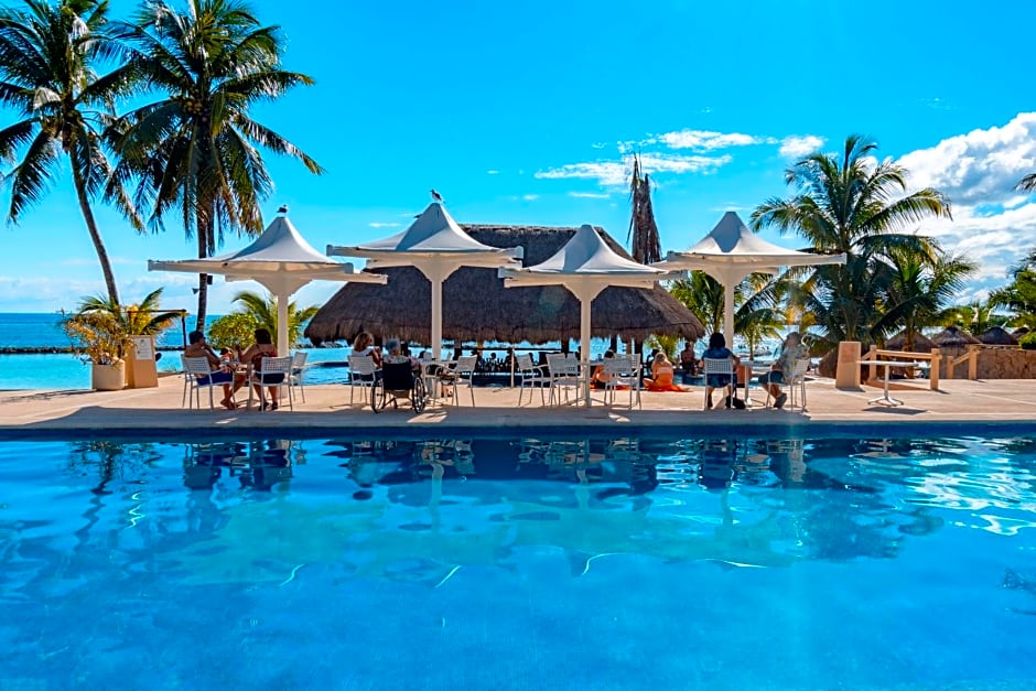 Puerto Aventuras Hotel & Beach Club