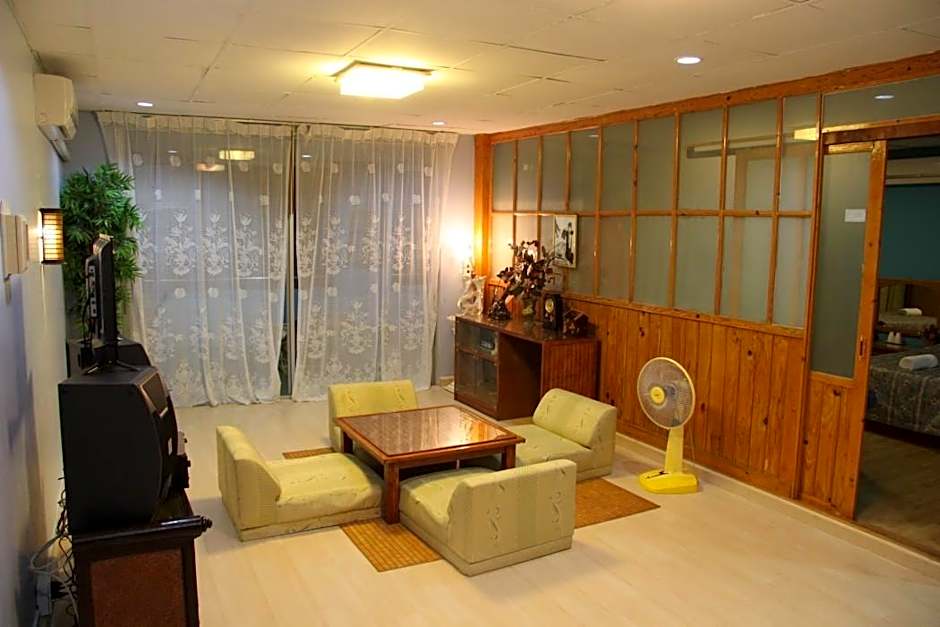 OYO 75486 Anna Residence Jomtien