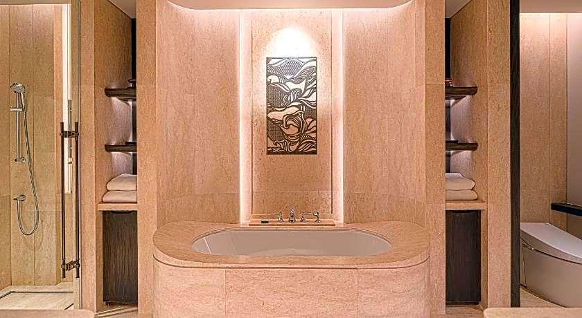 Waldorf Astoria By Hilton Bangkok