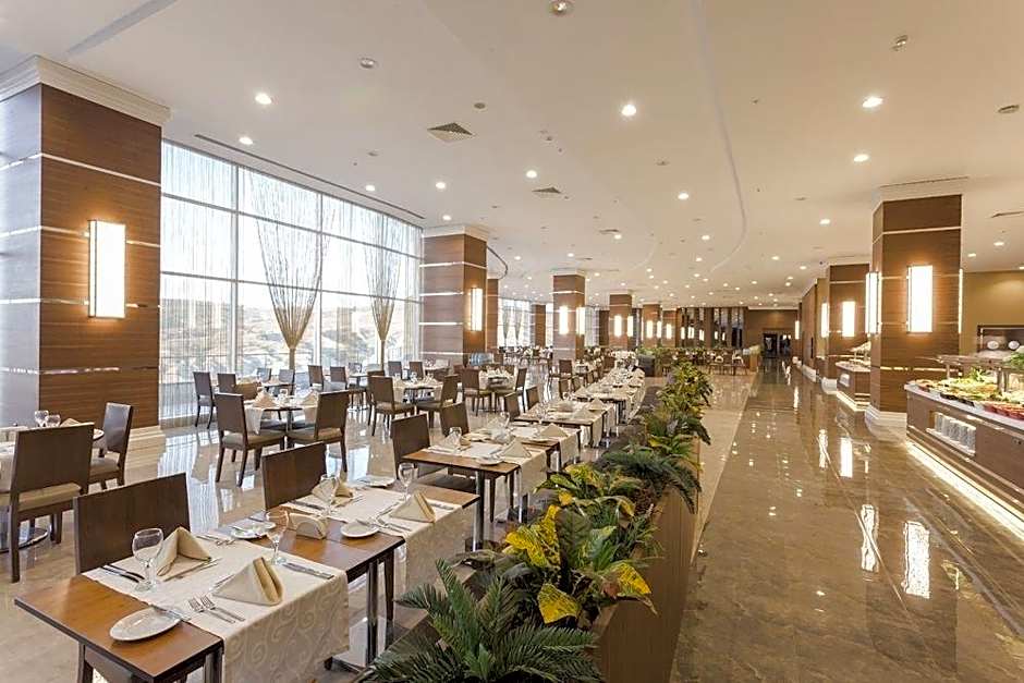 Armada Grannos Thermal Hotel & Convention Center