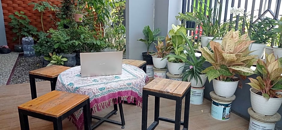 SPOT ON 93210 Griya Kos Kanjeng Mami Syariah